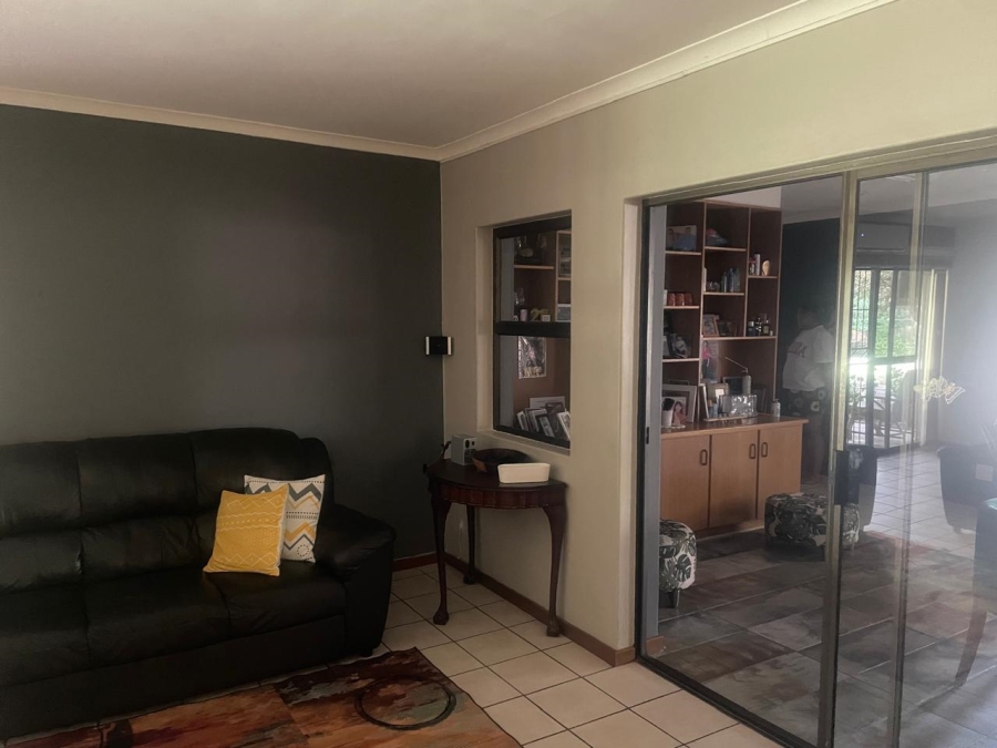 5 Bedroom Property for Sale in Porterville Western Cape